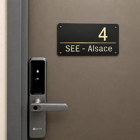 - Alsace Hotell Valenciennes